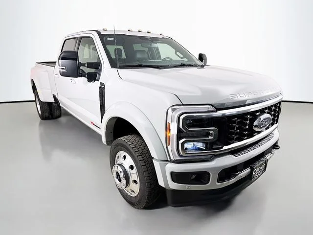 2026 Ford F-450 Platinum 4x4 Crew Cab 8' Box DRW's photo
