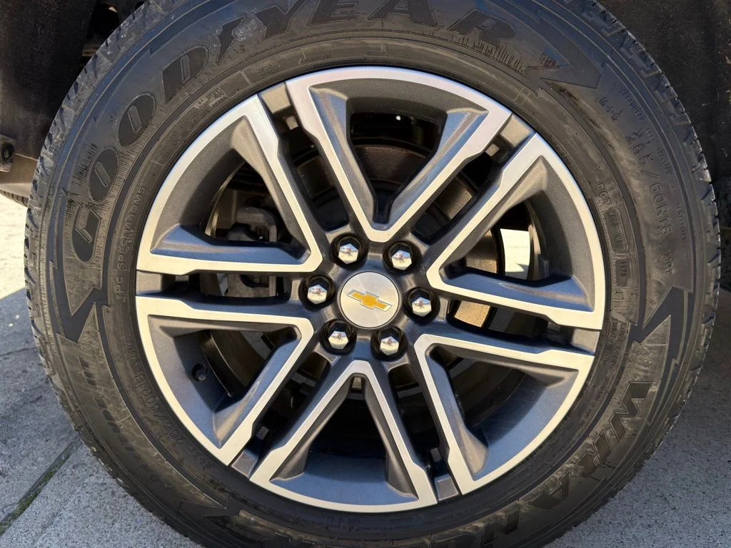 Used 2021 White Chevrolet Work Truck image 16