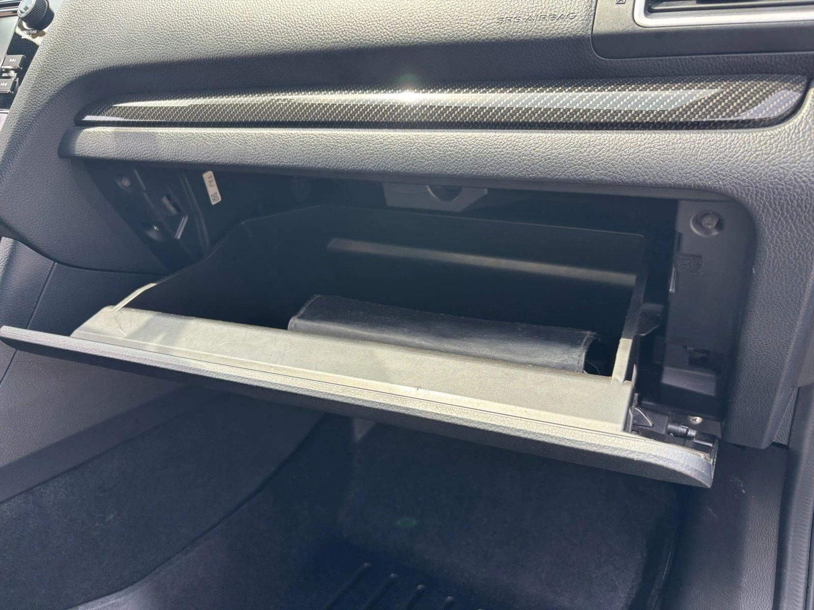 Used 2018 Crystal Black Silica Subaru Base image 42