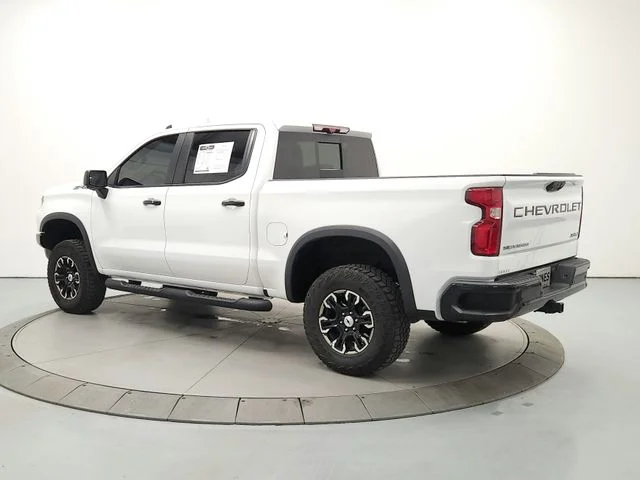 Used 2023 White Chevrolet ZR2 image 5