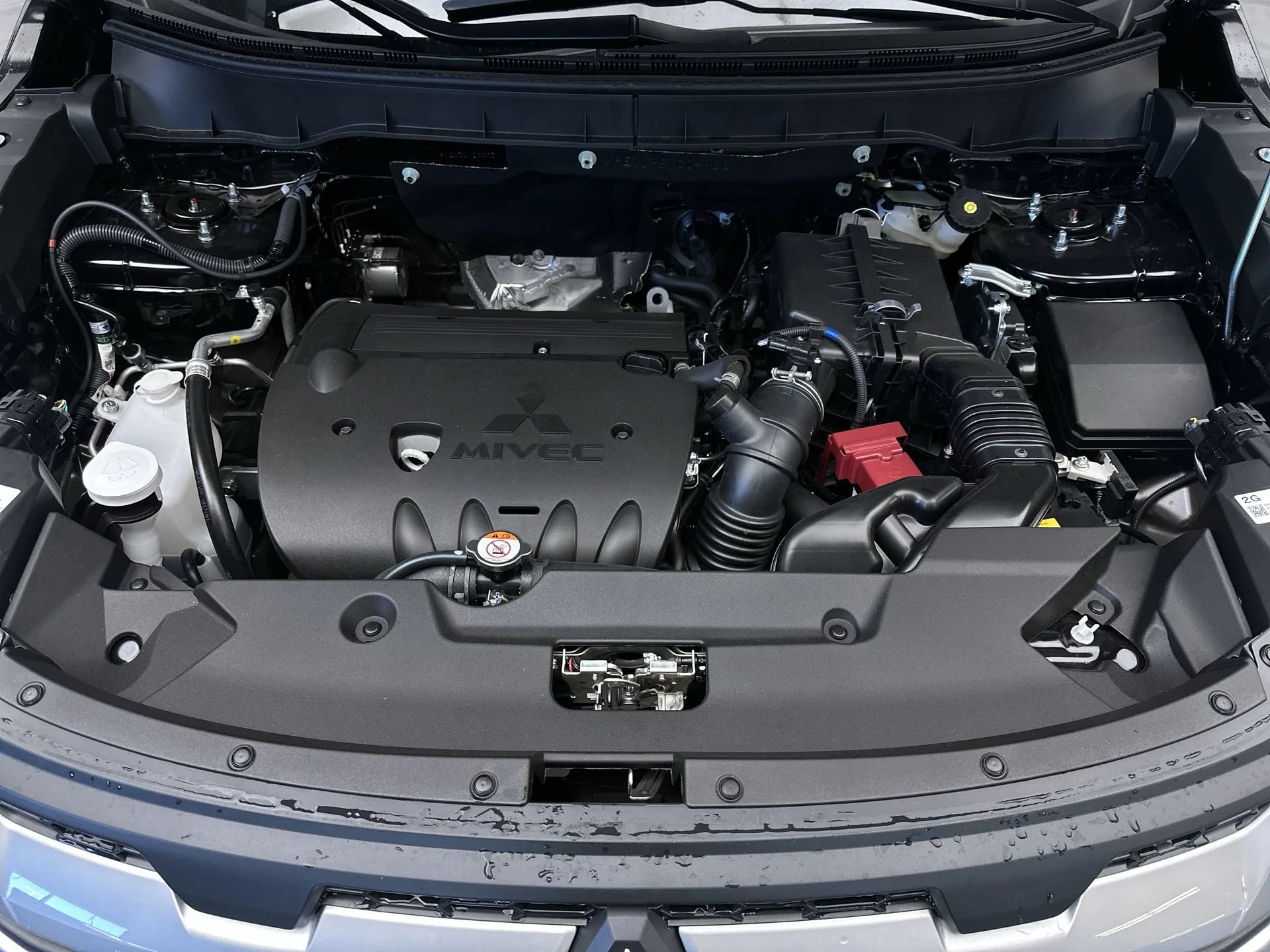 New 2026 Labrador Black Pearl Mitsubishi S image 26
