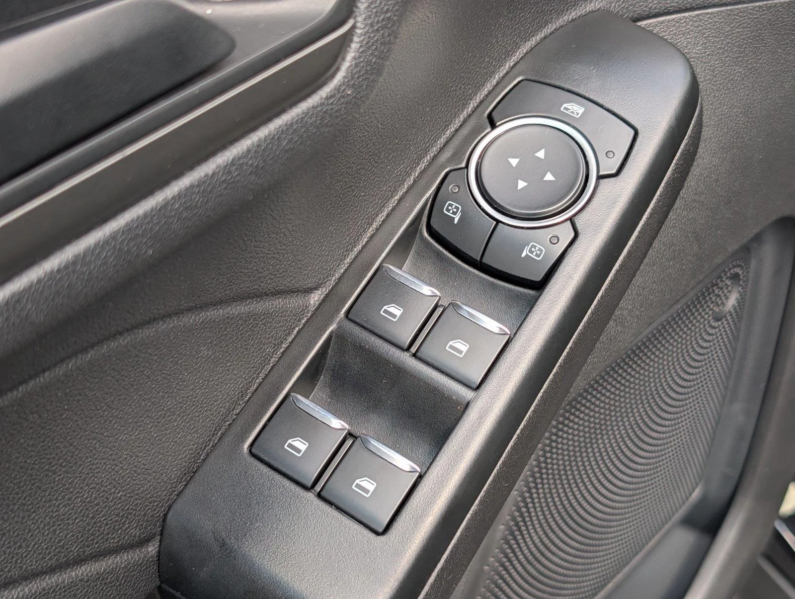 Used 2025 Agate Black Ford Active image 15