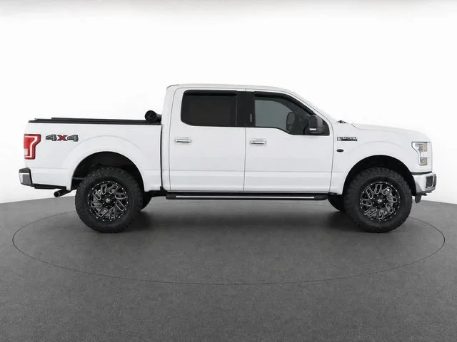 Used 2016 Oxford White Ford XLT image 8