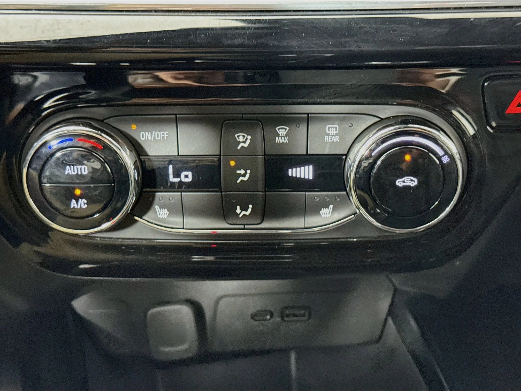 Used 2024 Sterling Gray Metallic Chevrolet 2RS image 17