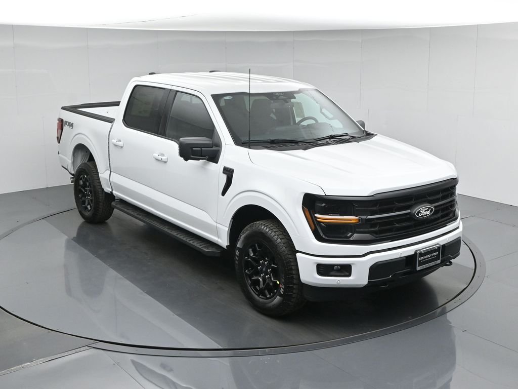 New 2026 Oxford White Ford XLT image 40