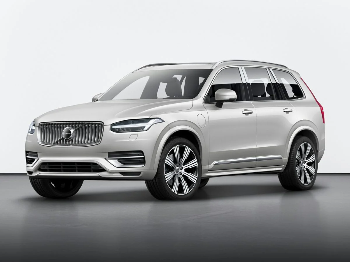 2020 Volvo XC90 T6 Momentum 6 Passenger AWD's photo