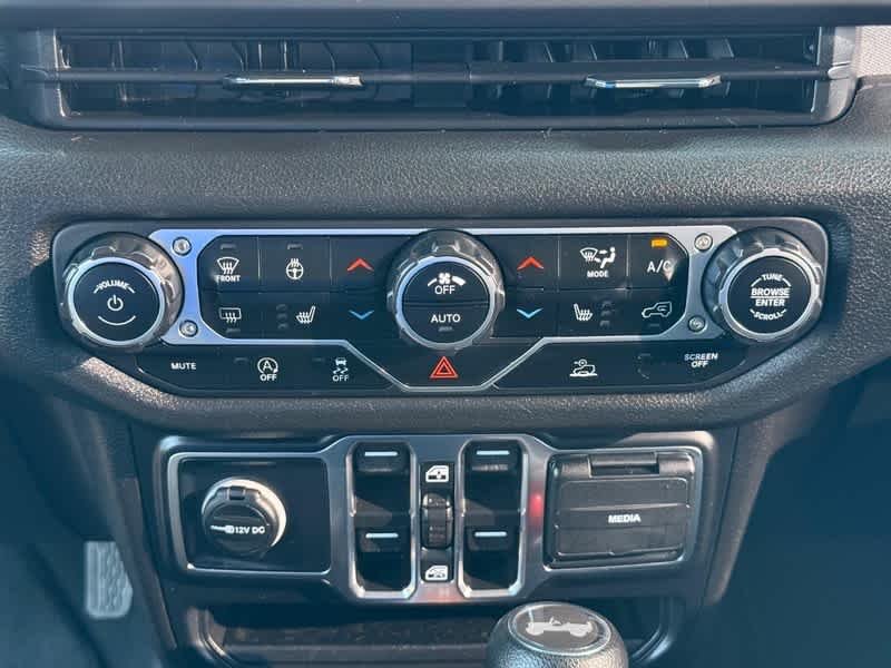 Used 2024 Anvil Clear Coat Jeep Sport S image 20