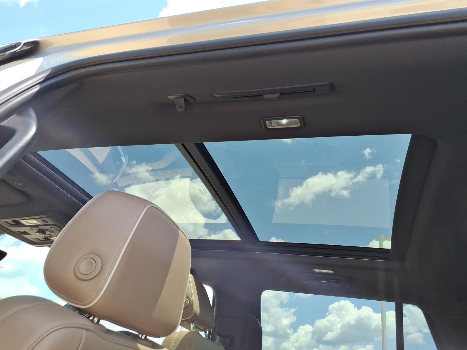 Used 2021 Empire Beige Metallic Chevrolet Premier image 9