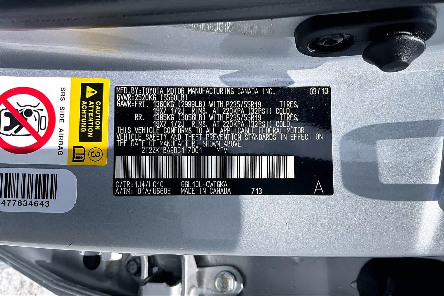 Used 2013 Silver Lining Metallic Lexus  image 31