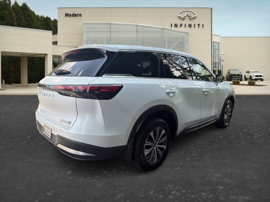 New 2027 Radiant White INFINITI PURE image 6