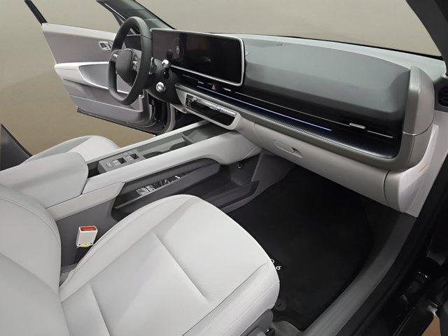 New 2025 Black Hyundai SEL image 19