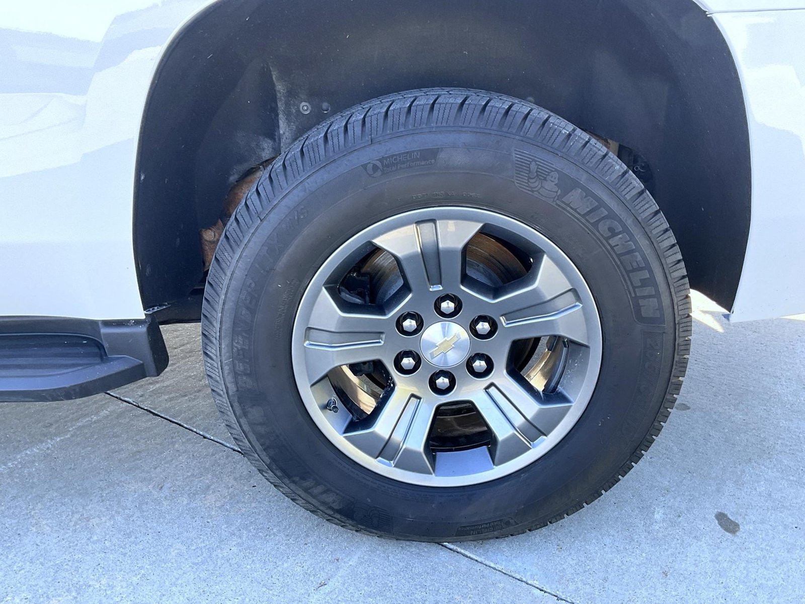 Used 2020 White Chevrolet LS image 22