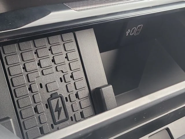 New 2026 Gray Metallic Ford Platinum image 27