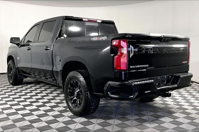 Used 2020 Black Chevrolet RST image 2