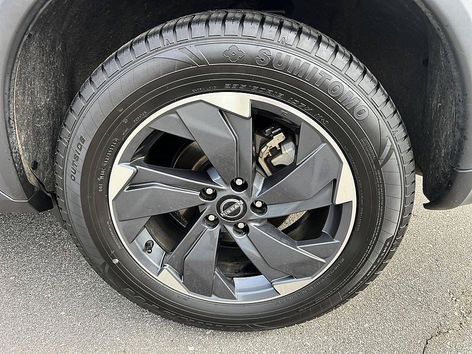 Used 2025 Baja Storm Metallic Nissan SV image 10
