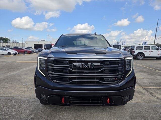 Used 2022 Titanium Rush Metallic GMC AT4 image 8