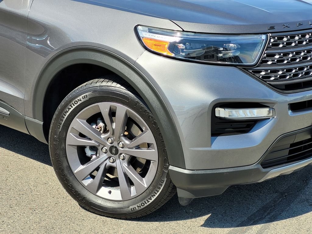 Certified Used 2021 Carbonized Gray Metallic Ford XLT image 9
