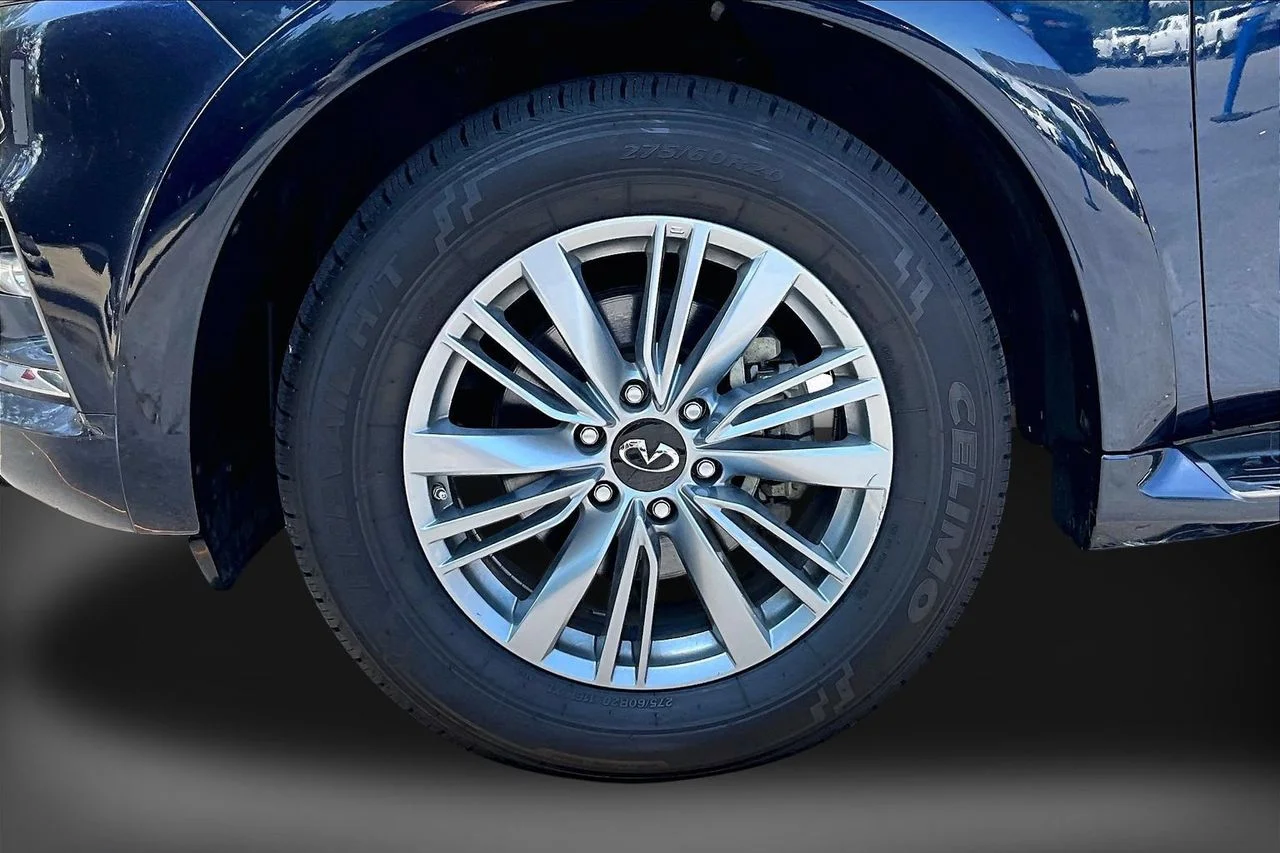 Used 2024 Blue INFINITI LUXE image 33