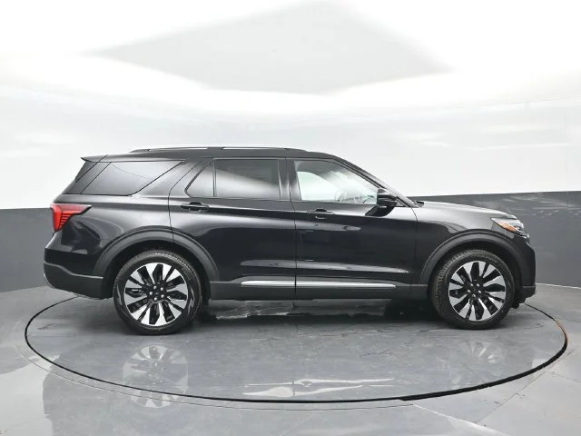 New 2027 Agate Black Metallic Ford Platinum™ image 3
