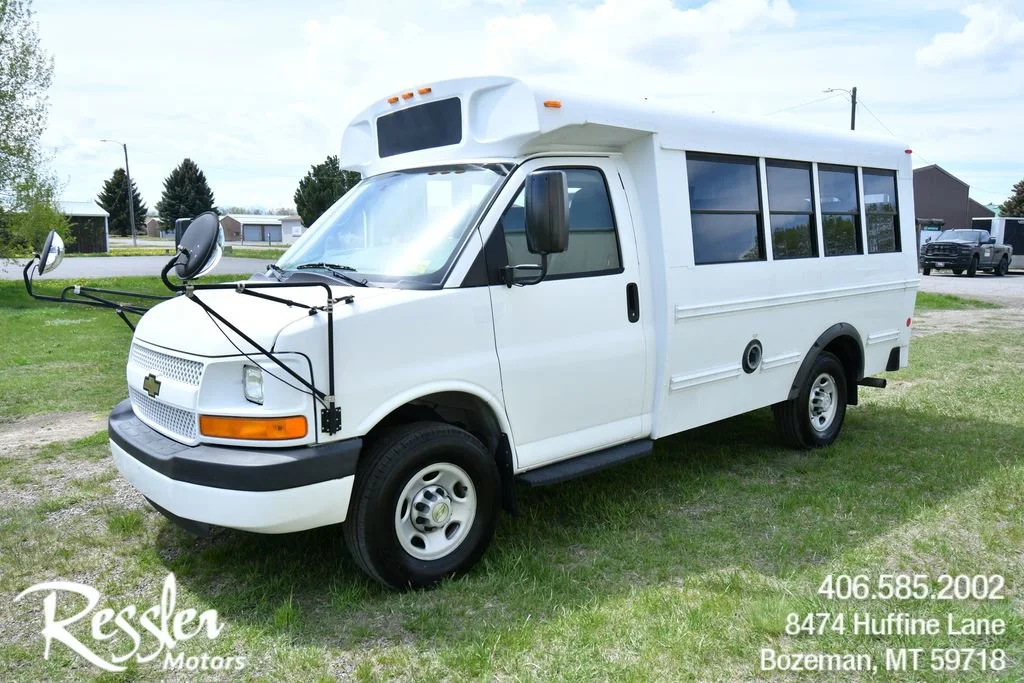 2013 Chevrolet Express's photo
