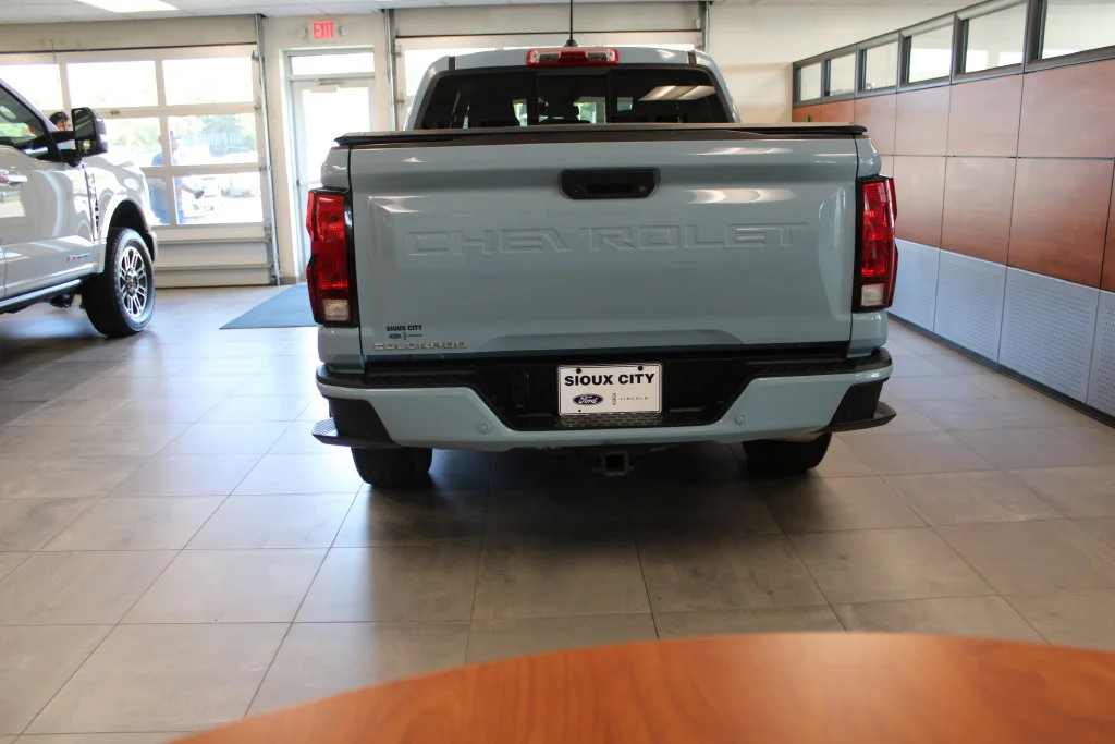 Used 2025 Metallic Chevrolet LT image 6