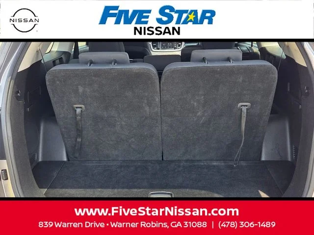 Used 2018 Silver Kia LX image 12