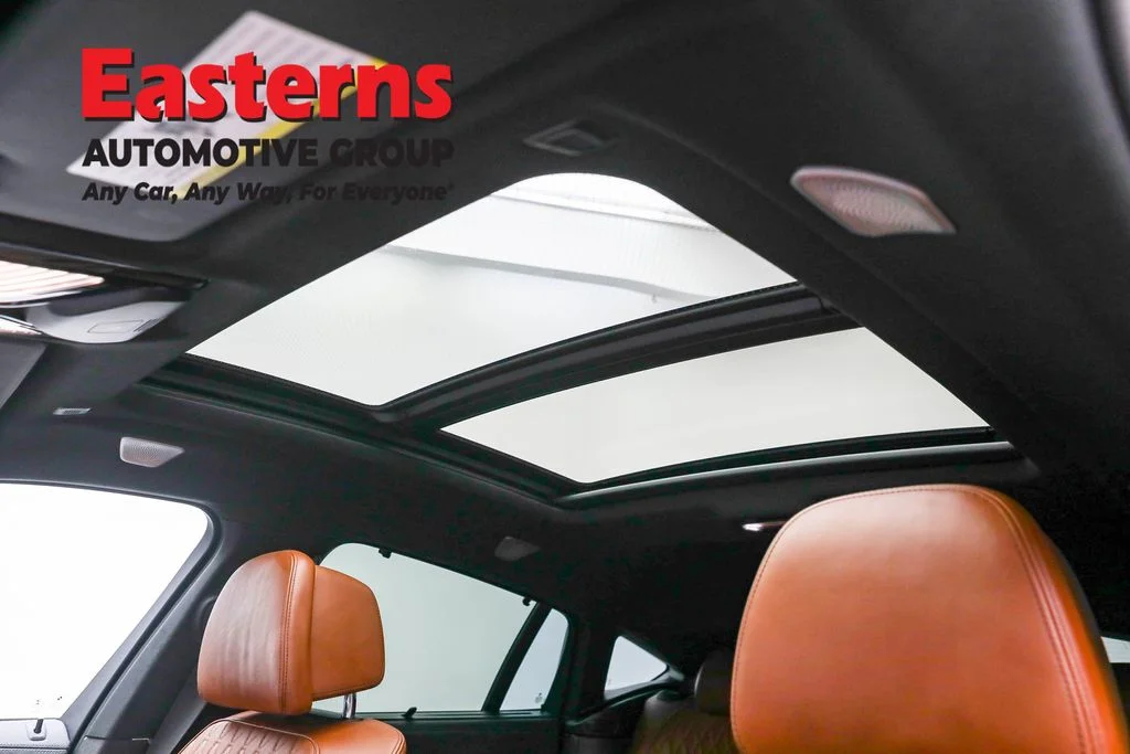 Used 2023 Gray BMW M50i image 27