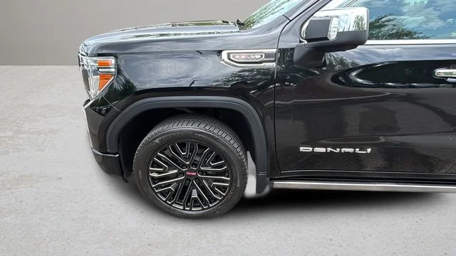 Used 2020 Black GMC Denali image 39
