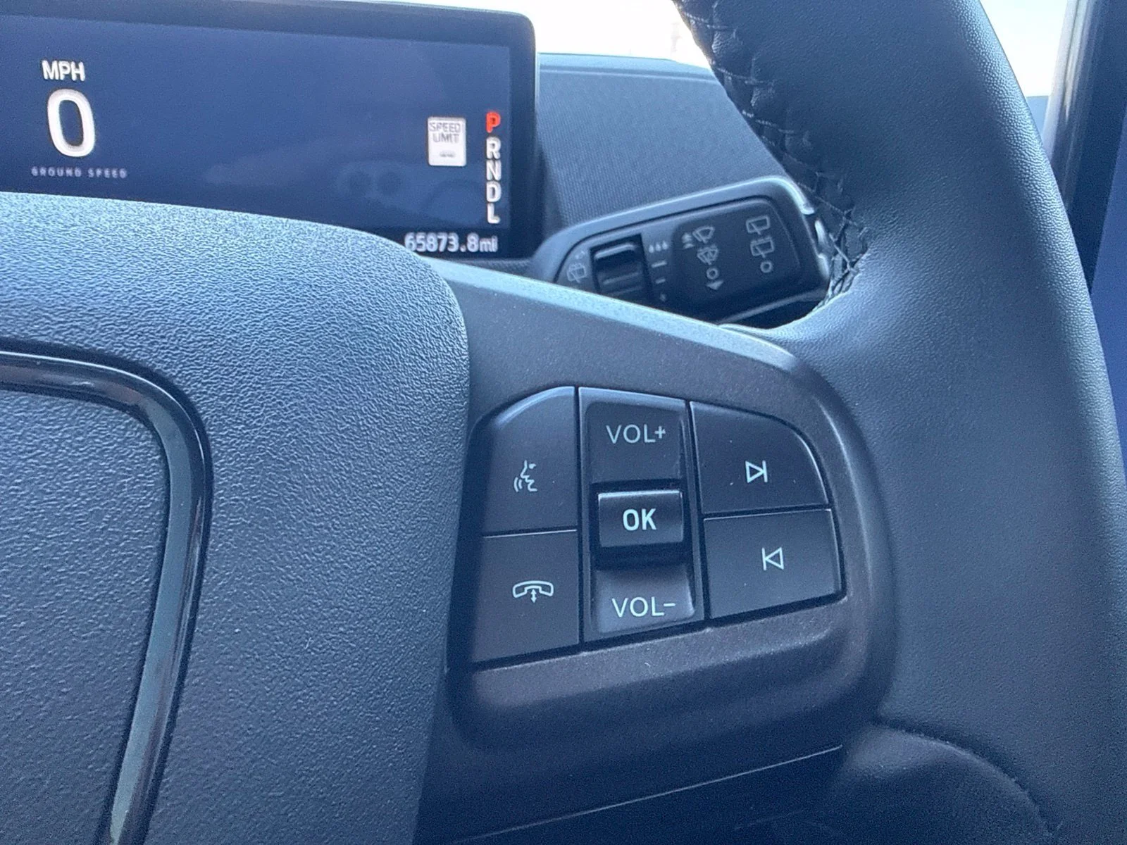 Used 2022 Gray Ford Select image 12
