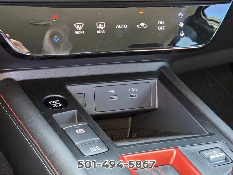 Used 2026 Aspen White NISSAN SR image 19