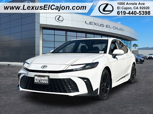 2025 Toyota Camry SE