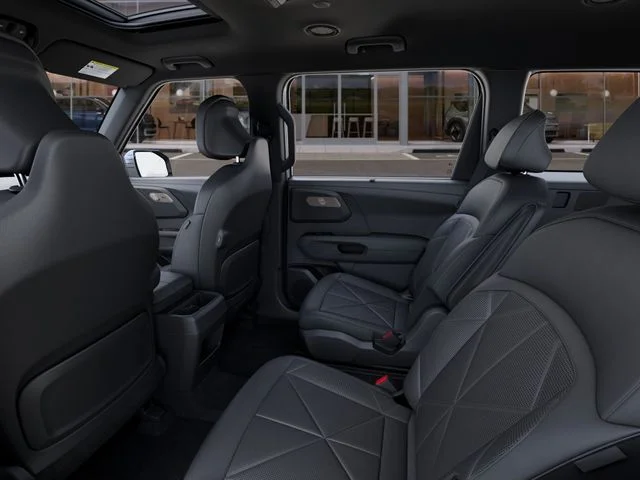 New 2027 Glacial White Pearl Kia EX image 18
