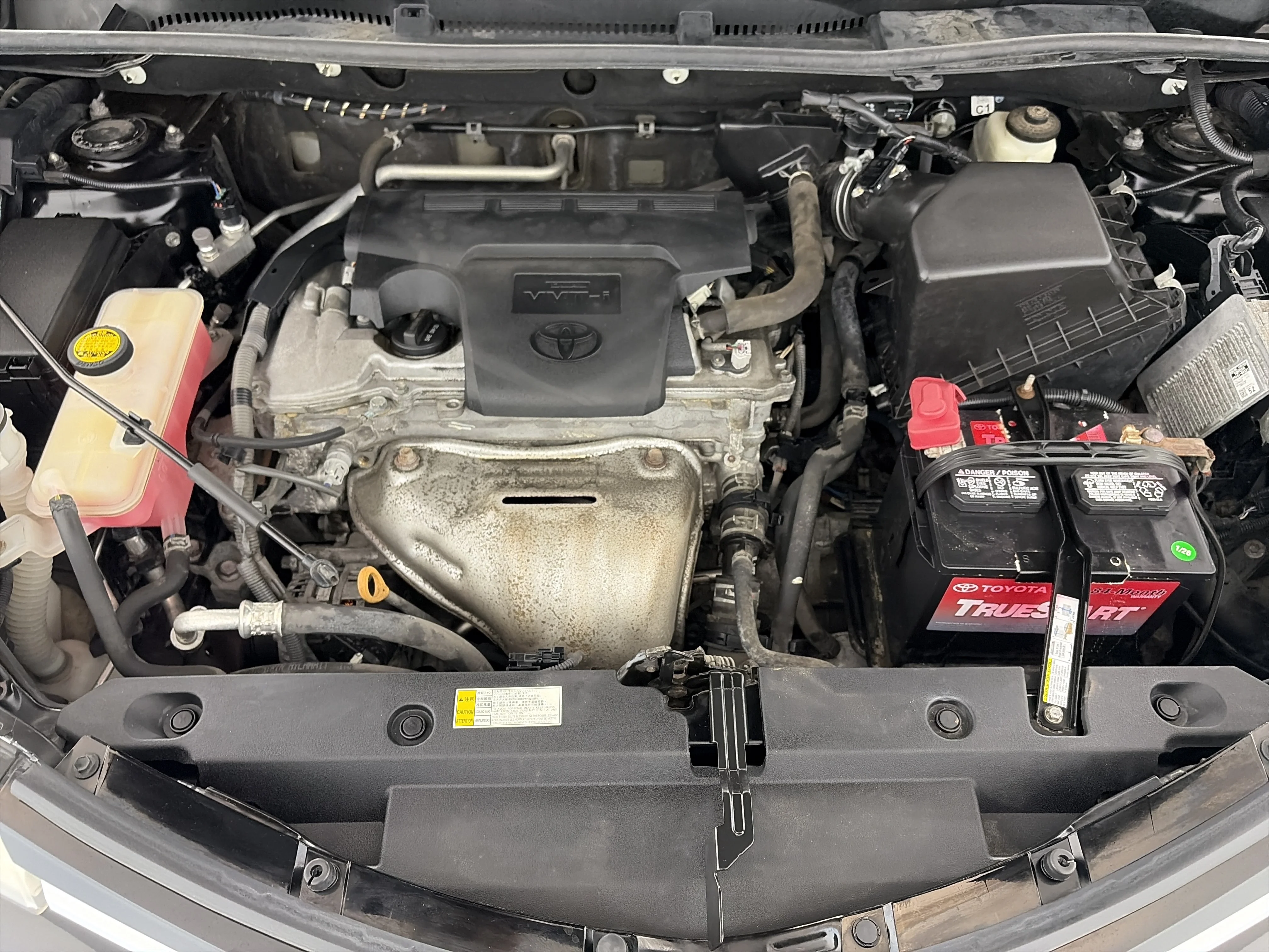 Used 2018 Black Toyota LE image 12