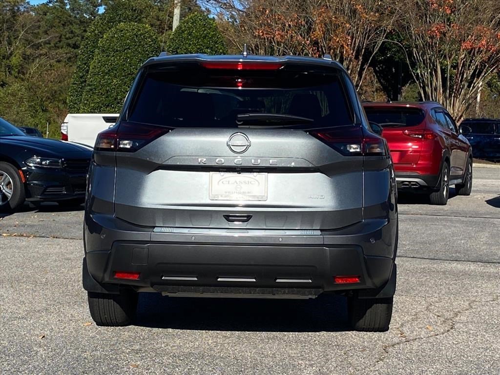 2026 Nissan Rogue SV photo 3