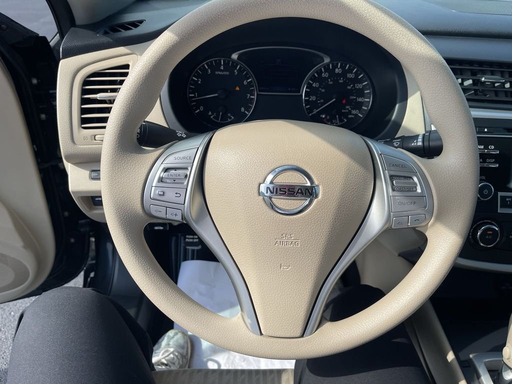 Used 2017 Black Nissan 2.5 S image 18