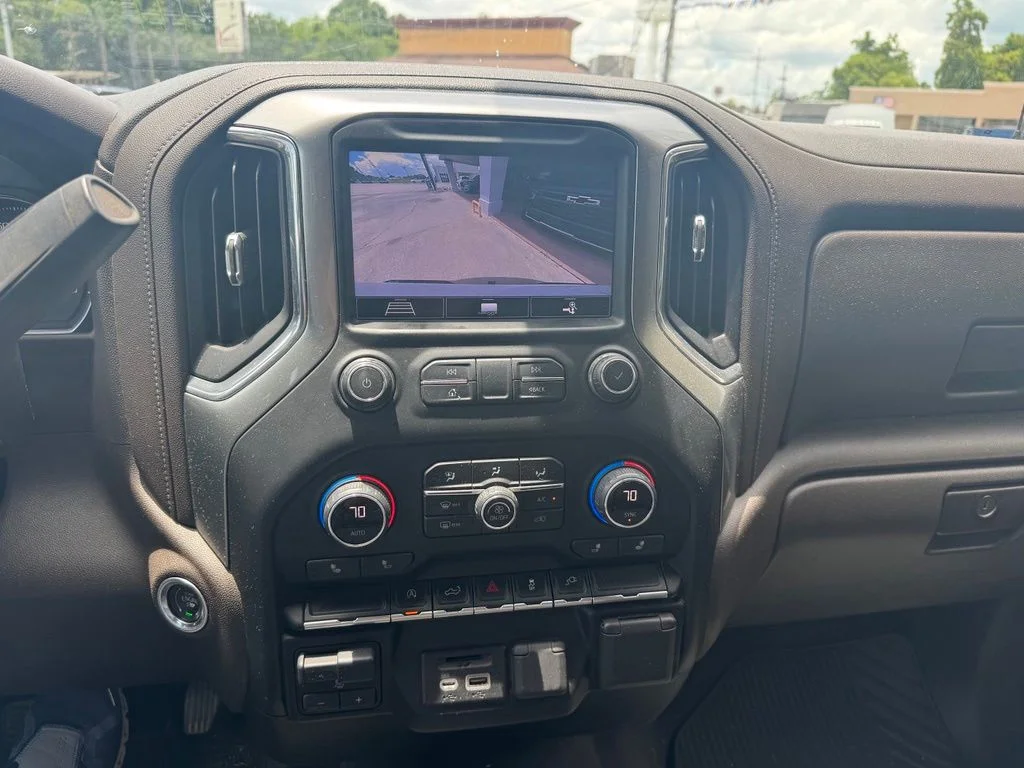 Used 2020 White Chevrolet LT image 19