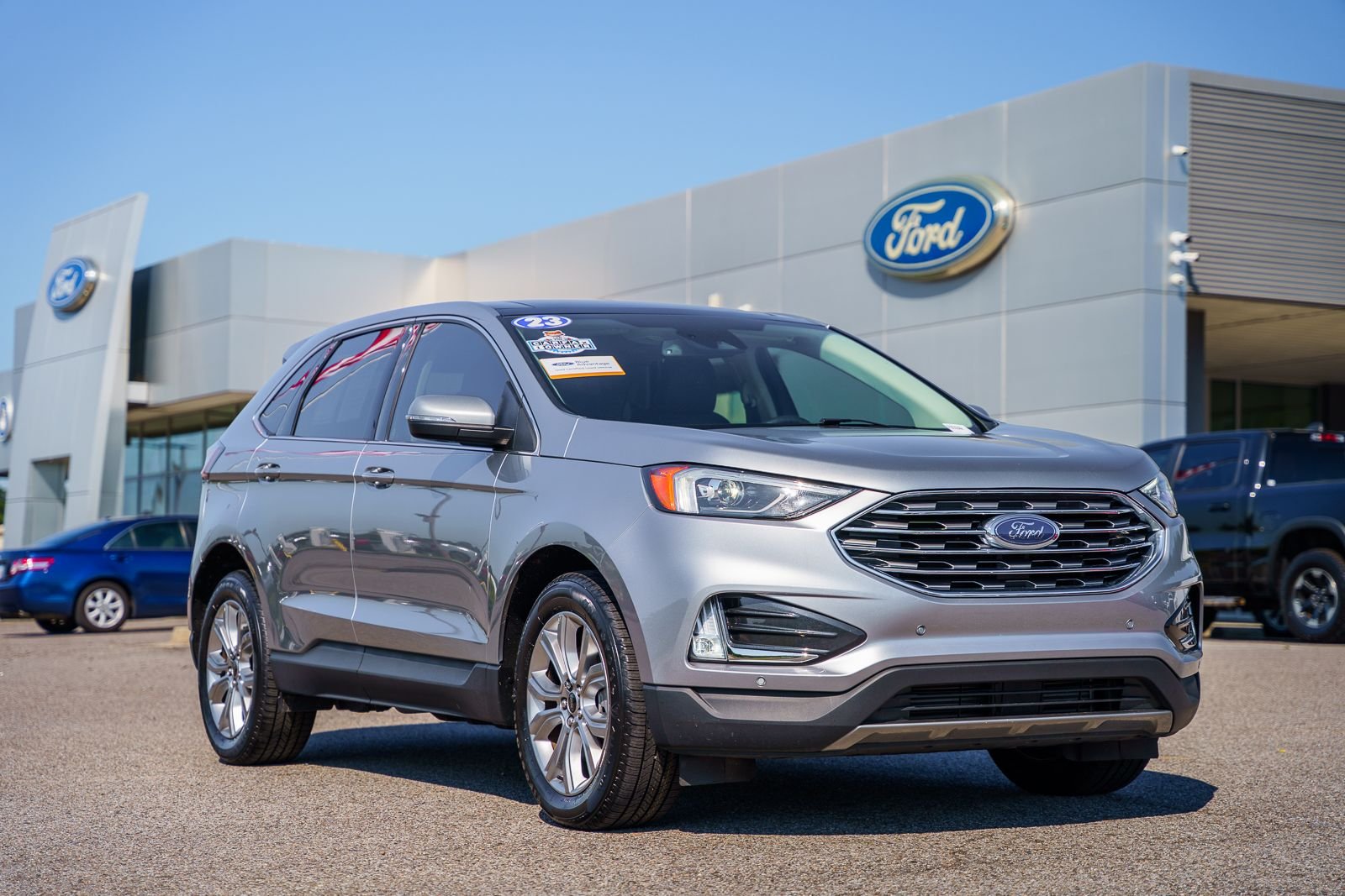 2023 Ford Edge Titanium AWD's photo