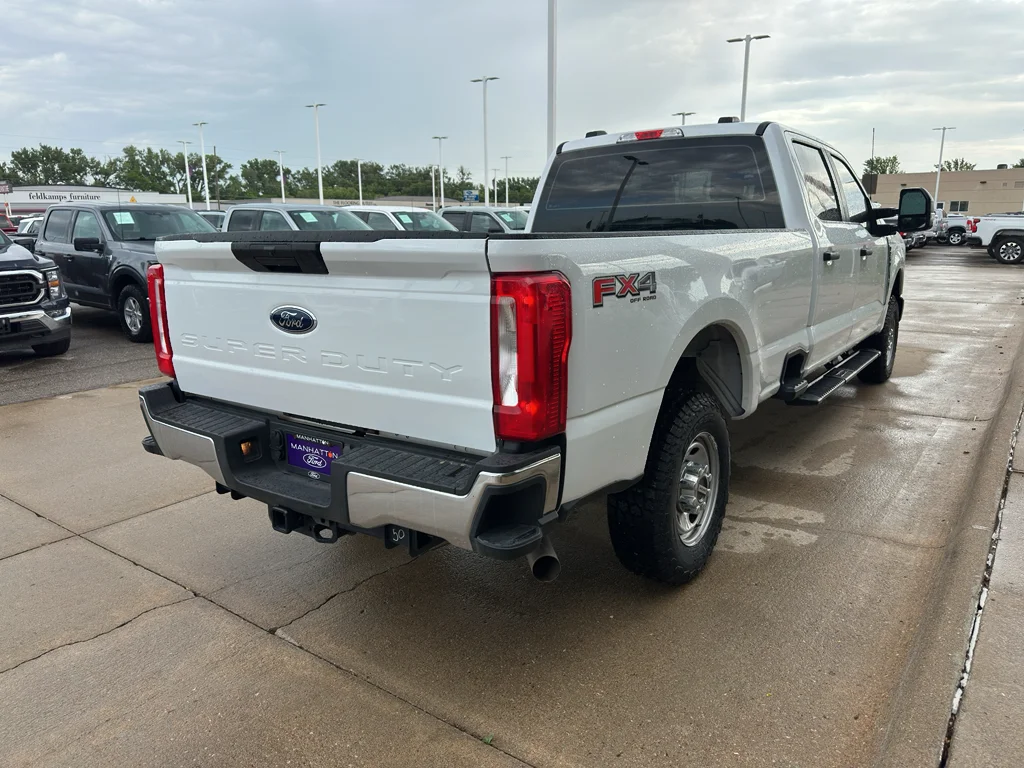 Used 2024 Oxford White Ford XL image 5