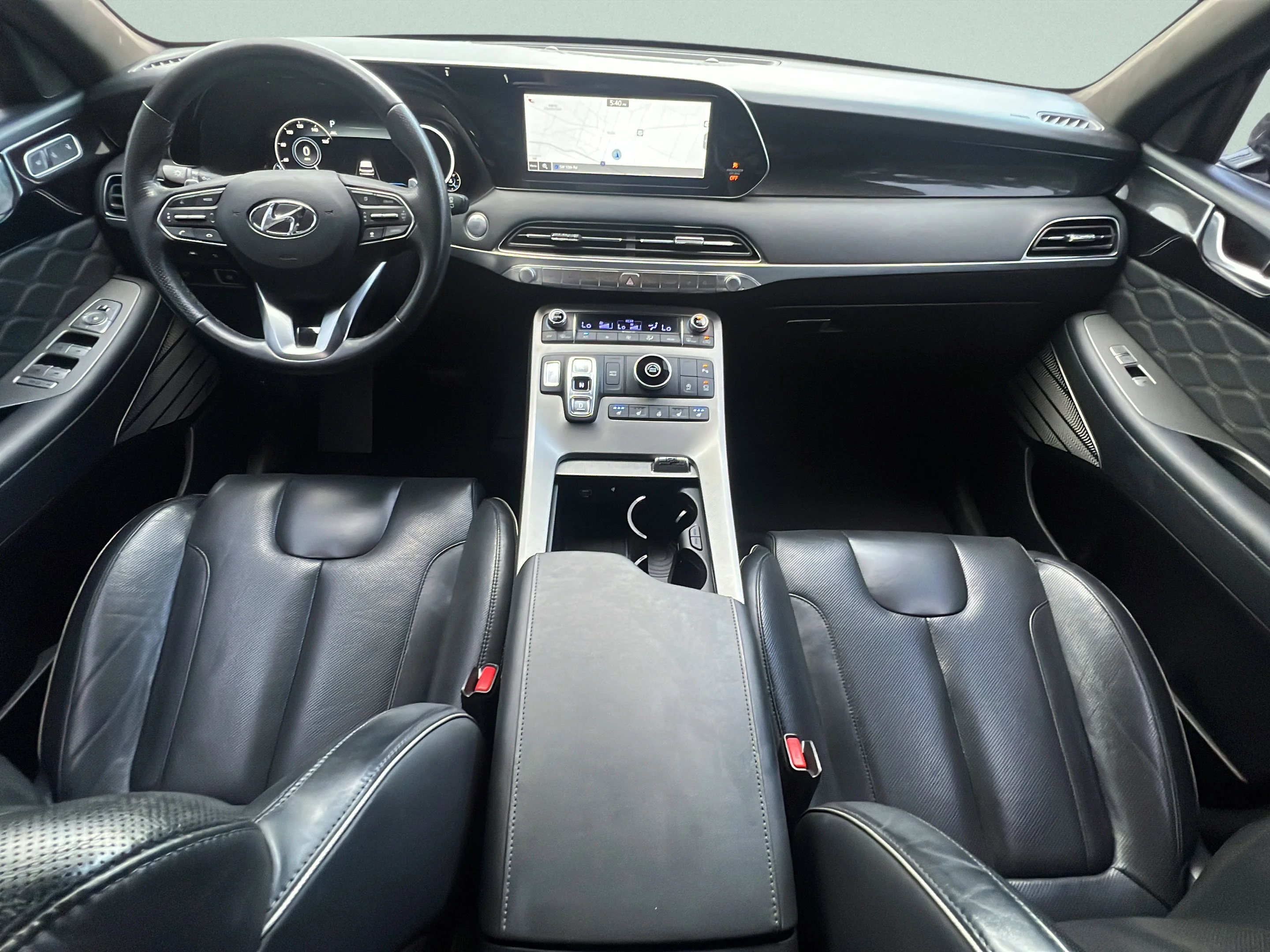 Used 2021 Rainforest Hyundai Calligraphy image 11