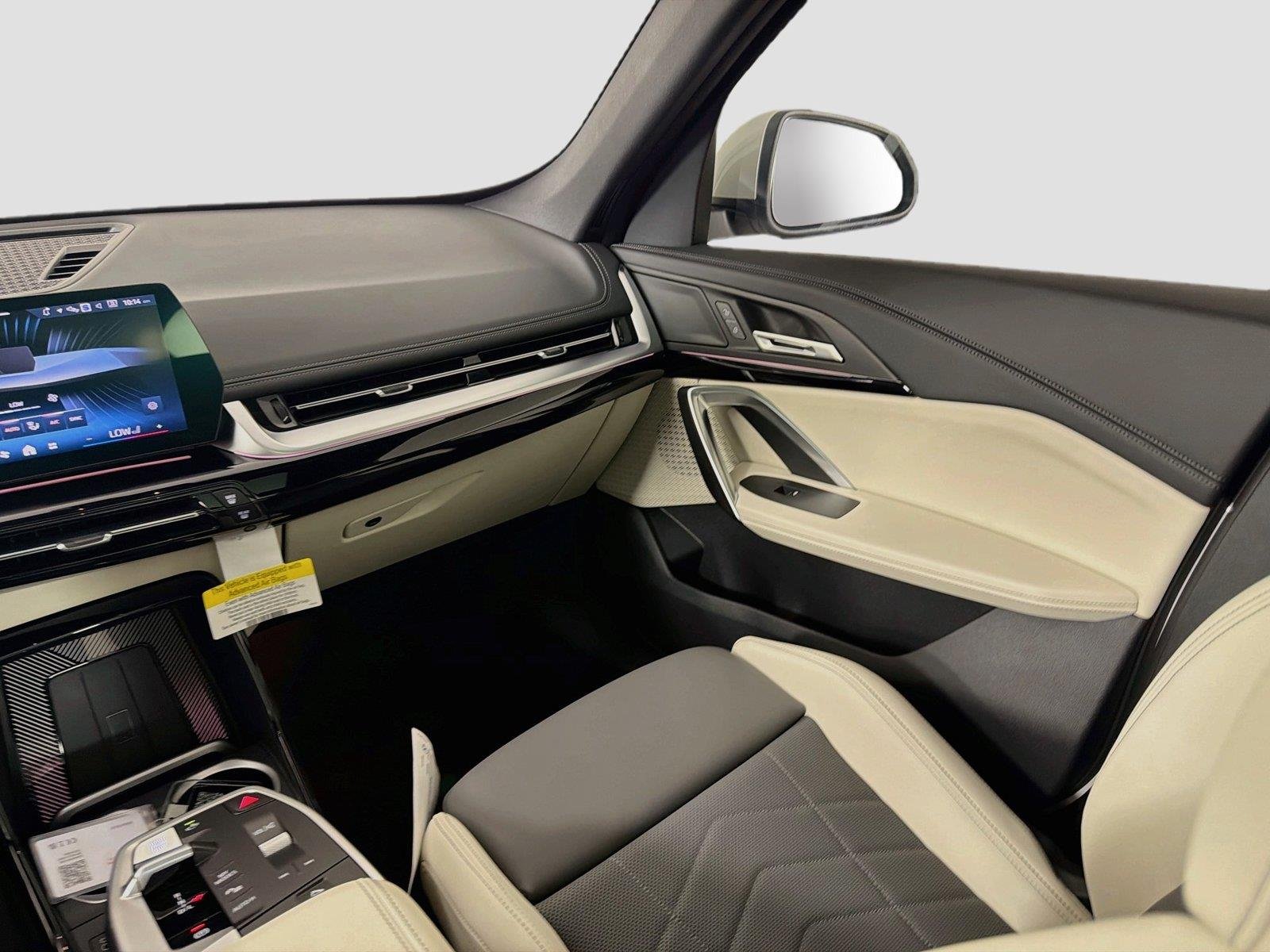 New 2027 Mineral White Metallic BMW xDrive28i image 23