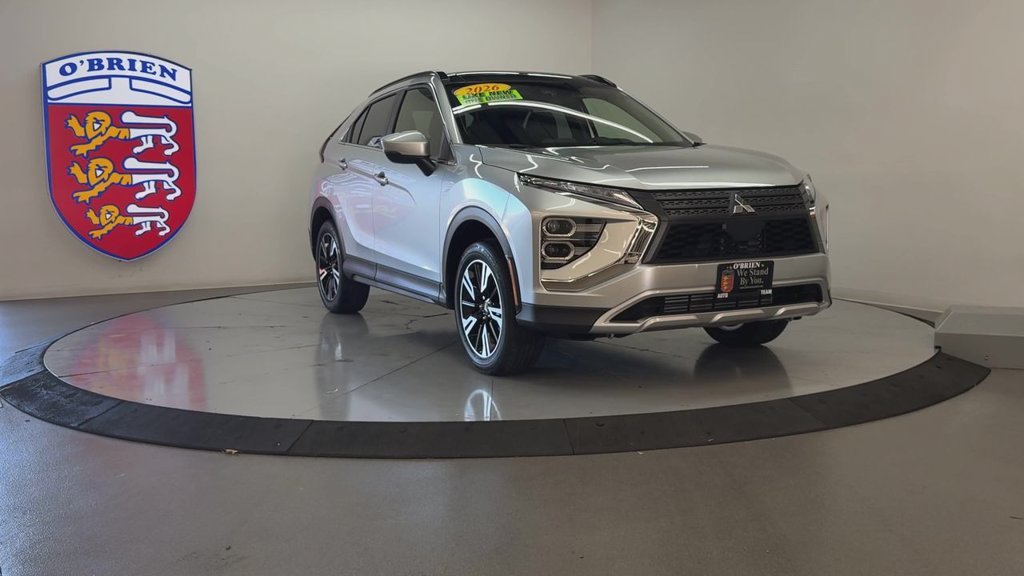 Used 2026 Silver Metallic Mitsubishi SE image 2