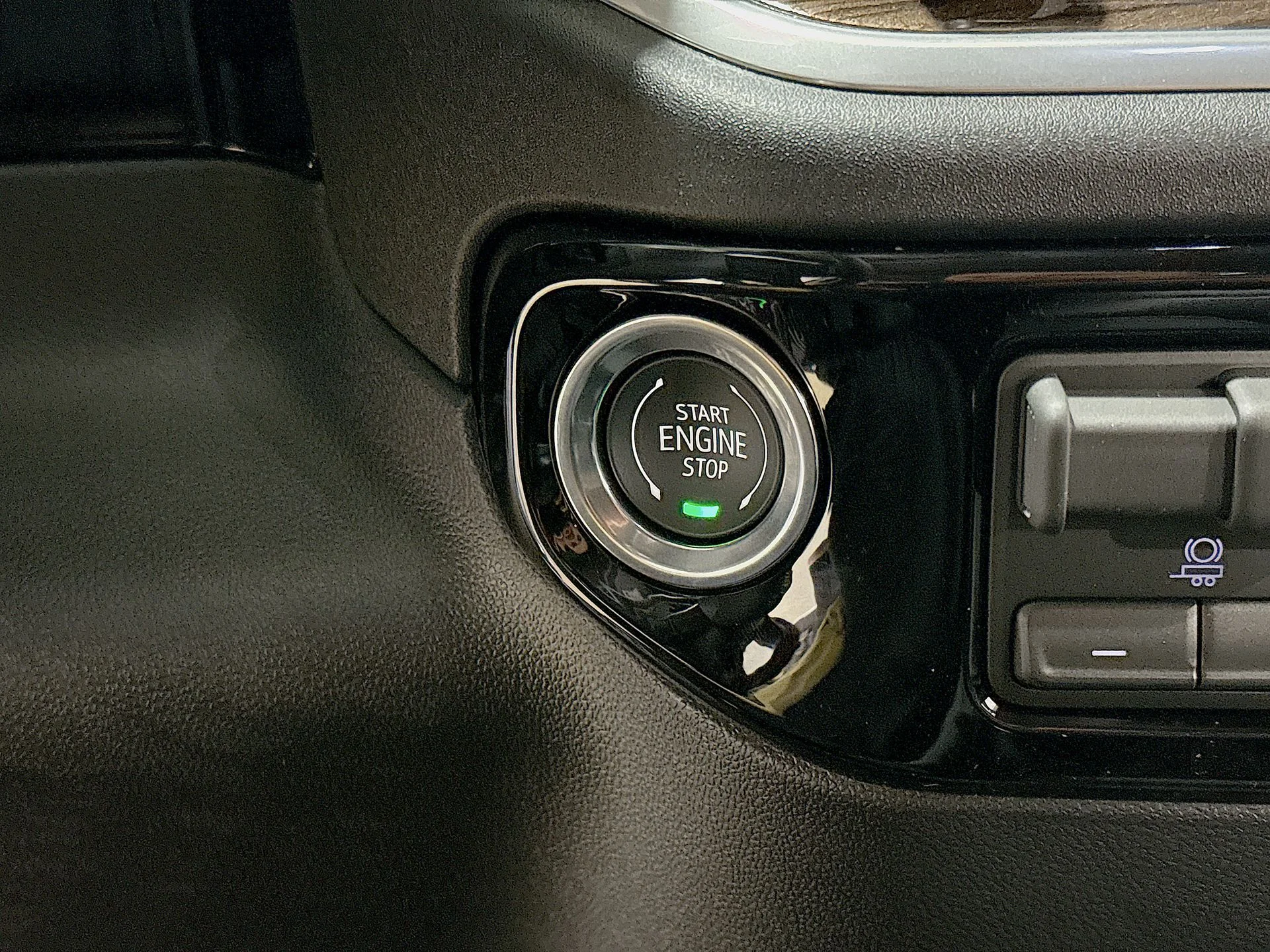 New 2026 Onyx Black GMC Elevation image 66