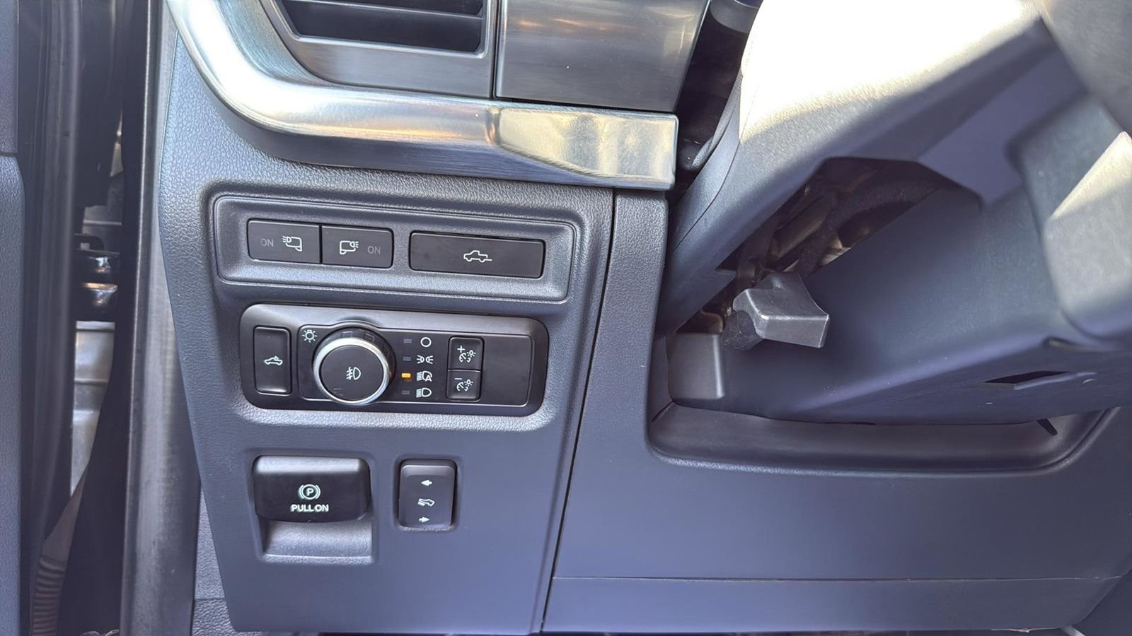 Used 2022 Black Ford Lariat image 23