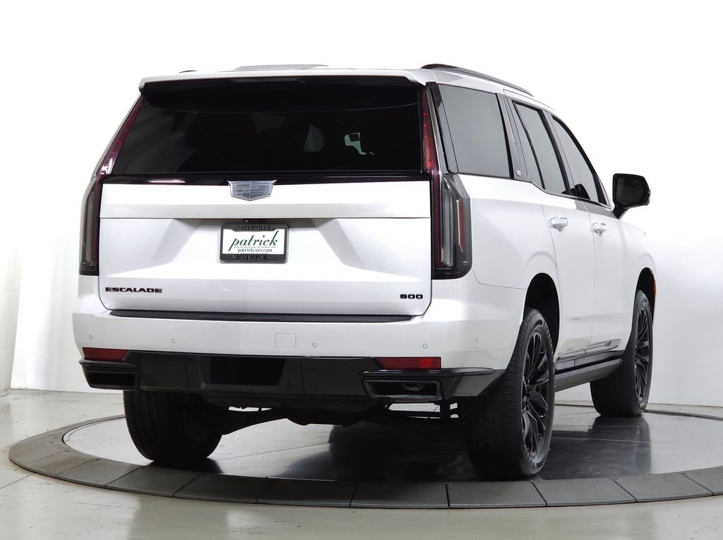 Used 2022 White Cadillac Sport image 8