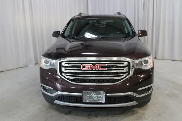 Used 2017 Red GMC SLE-2 image 27