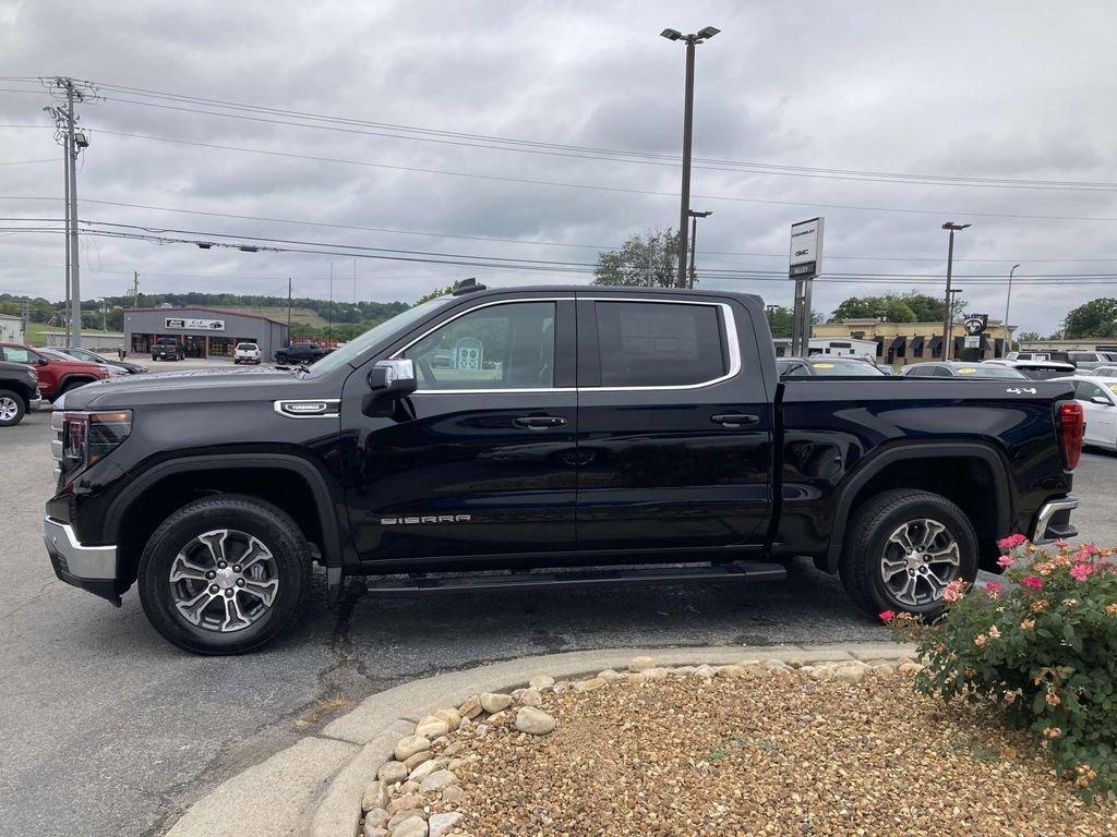 2026 GMC Sierra 1500 SLE - Photo 7