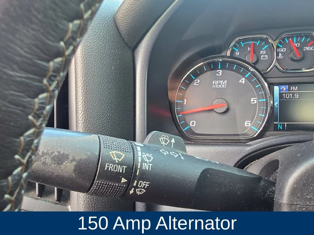 Used 2015 TUNGSTEN METALLIC Chevrolet LT image 26