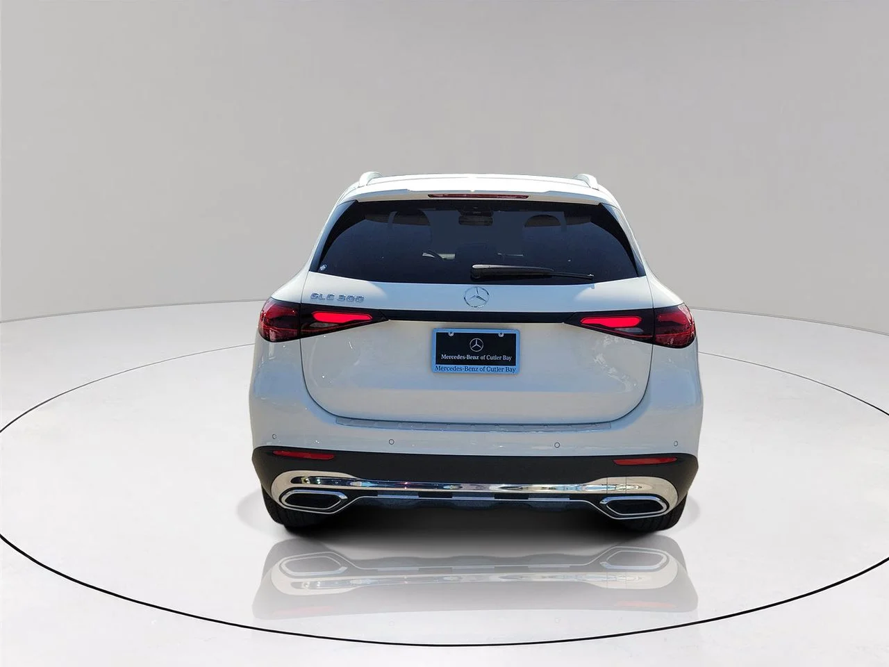 New 2026 Polar White Mercedes-Benz GLC 300 image 5