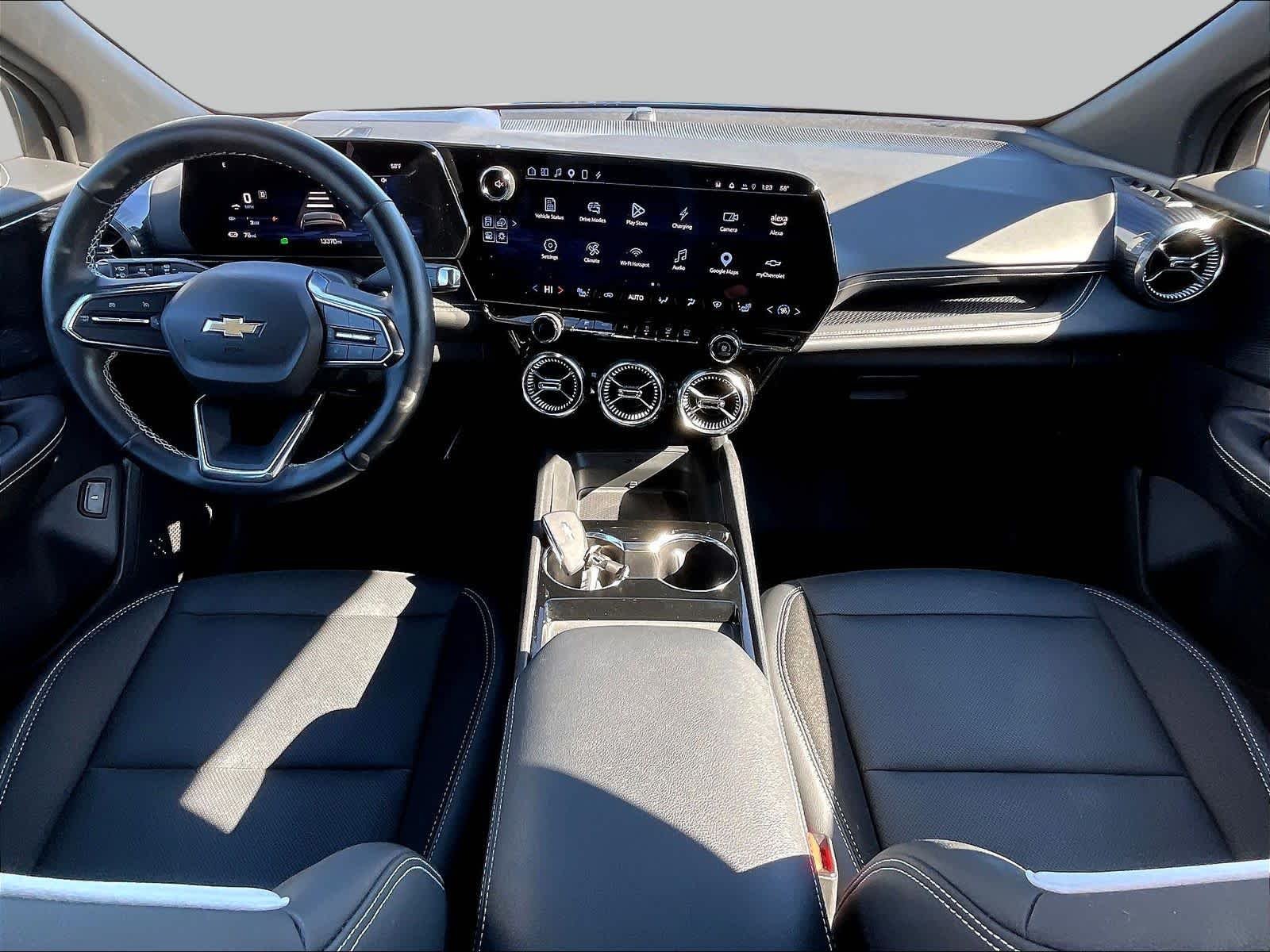 2024 Chevrolet Blazer EV LT - Photo 9