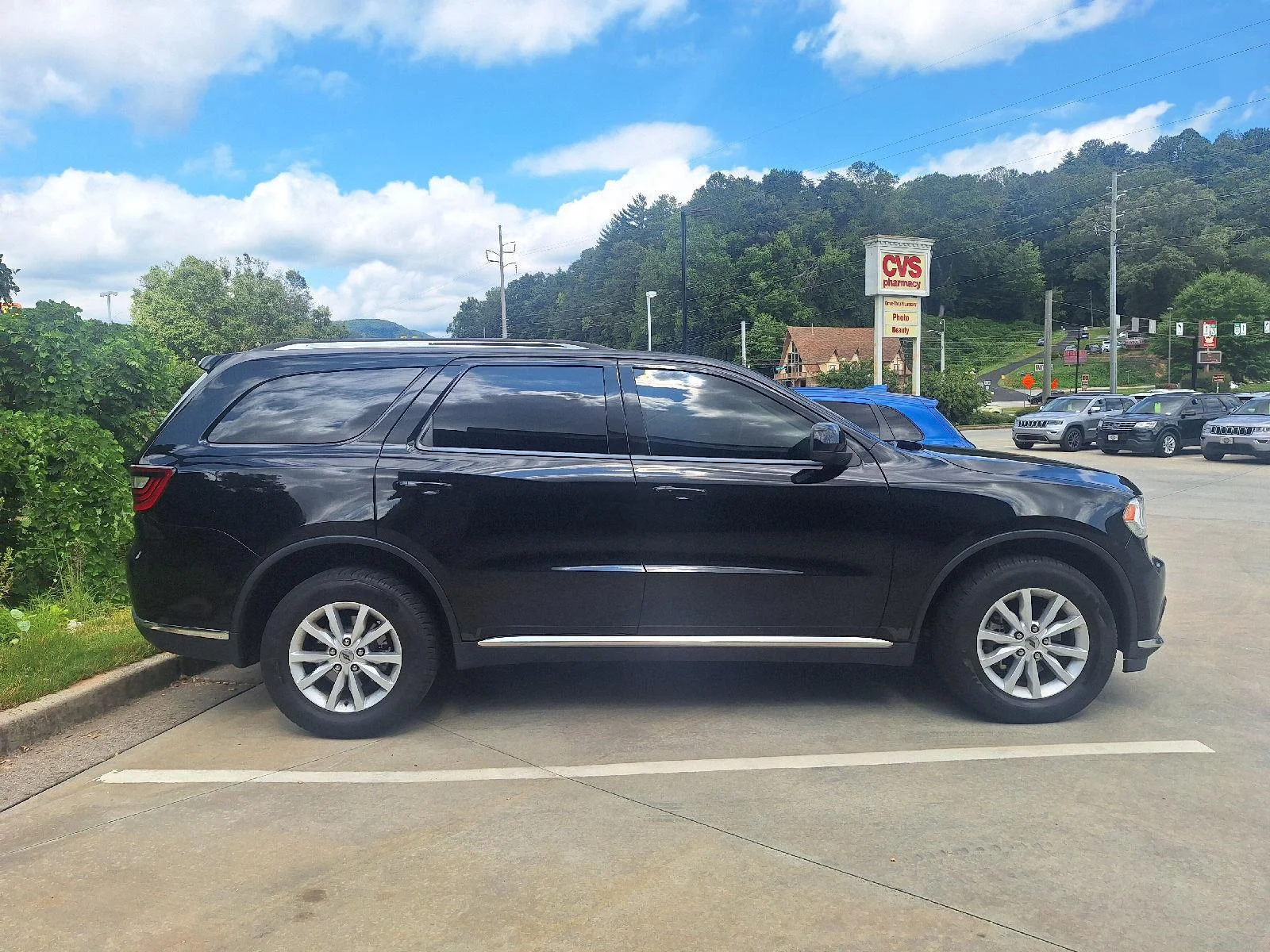 Used 2019 DB Black Clearcoat Dodge SXT Plus image 5